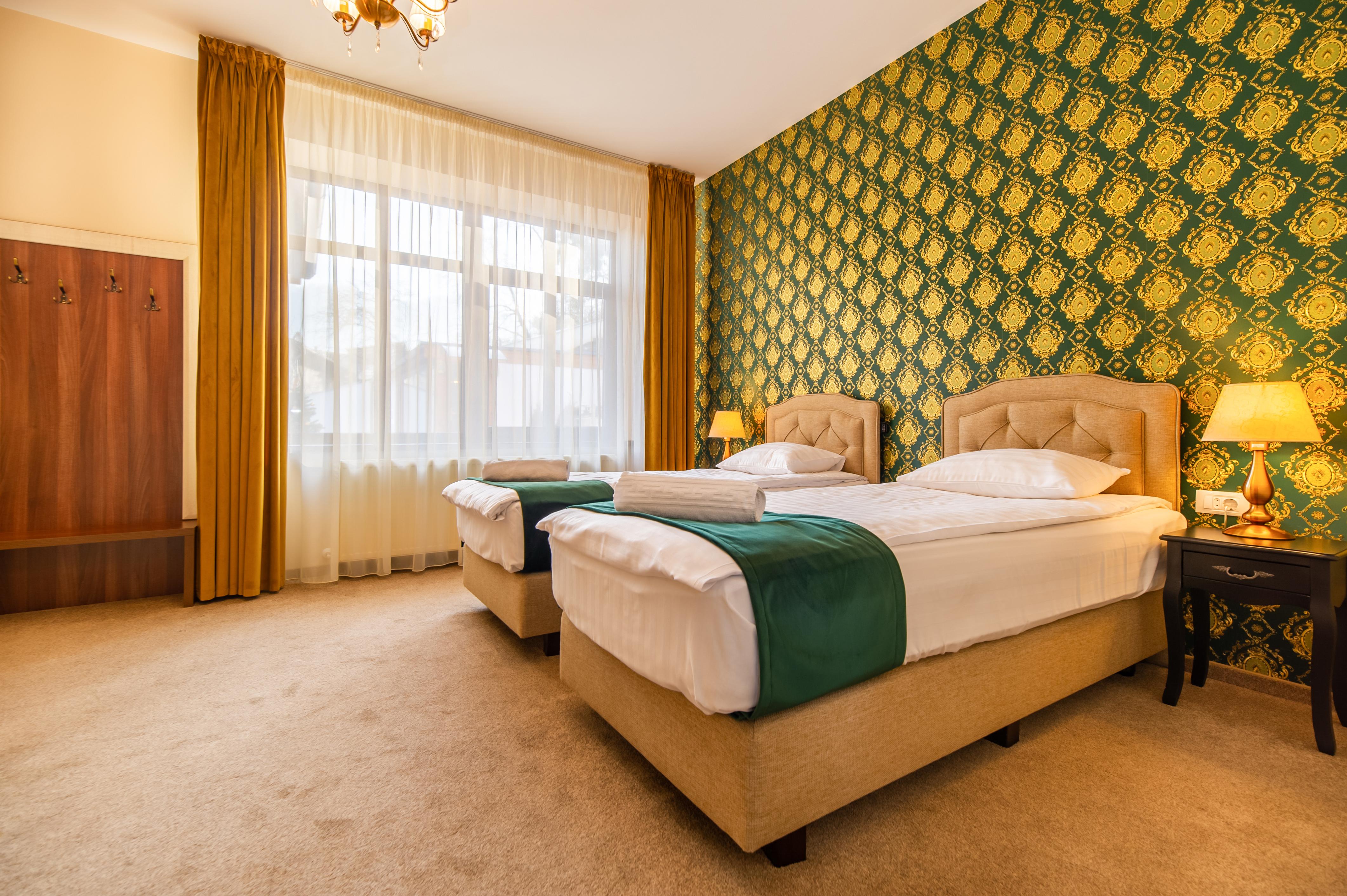 Отель Casa Moritz Брашов Экстерьер фото