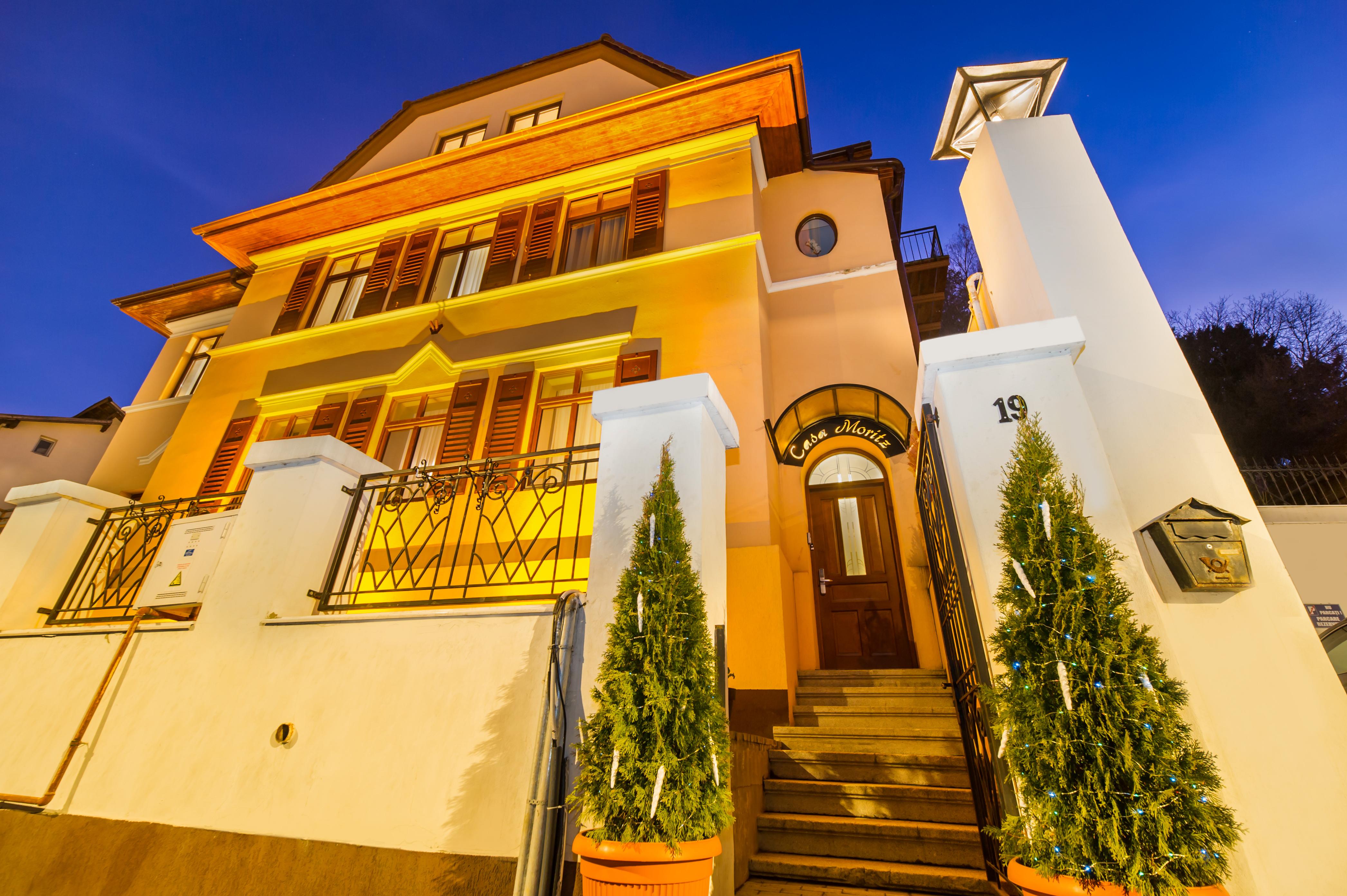 Отель Casa Moritz Брашов Экстерьер фото